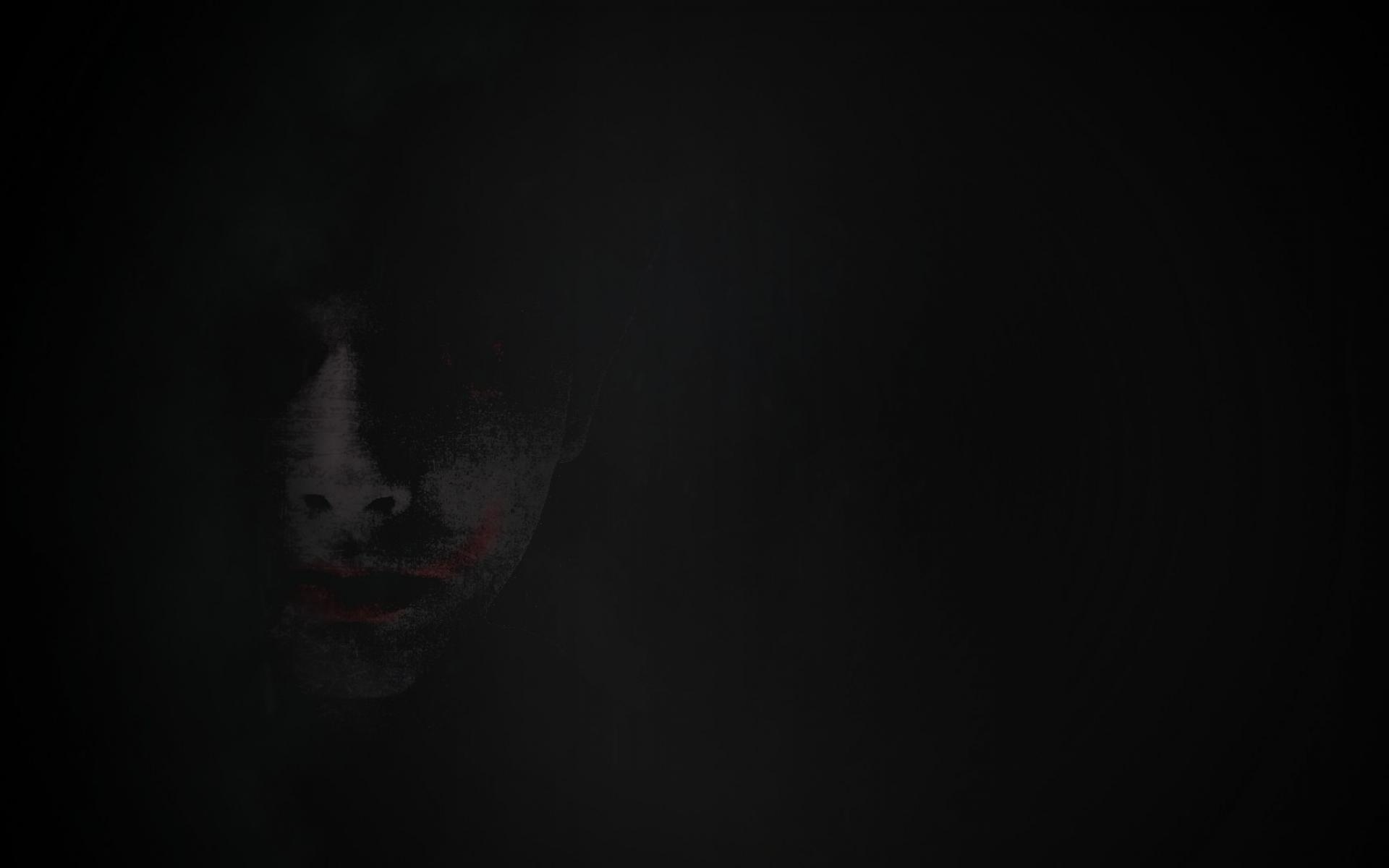 Страшное лицо из Темноты