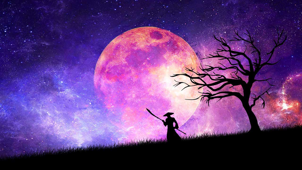 Самурай на фоне Луны