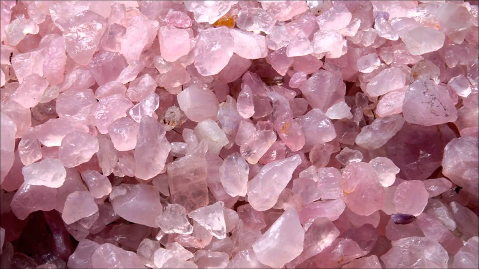 Розовый кварц Кристалл