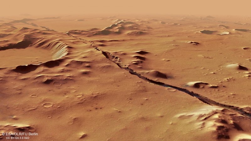 Пейзаж Марса с горами