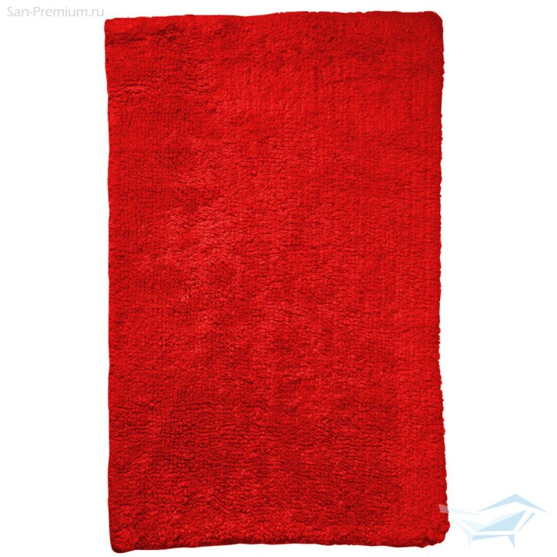 Красный коврик в ванную