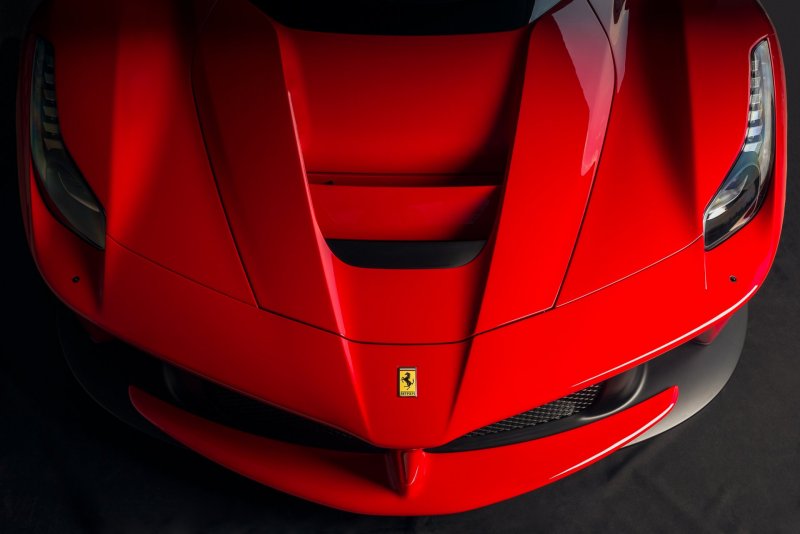 Ferrari LAFERRARI Front
