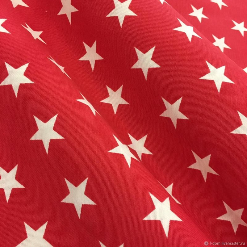 Красная ткань с звездами