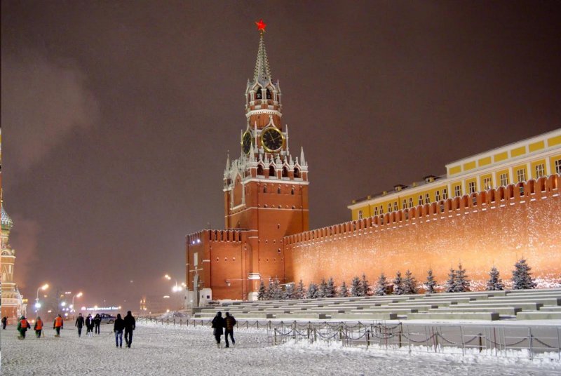 Спасская башня Московского Кремля новый год