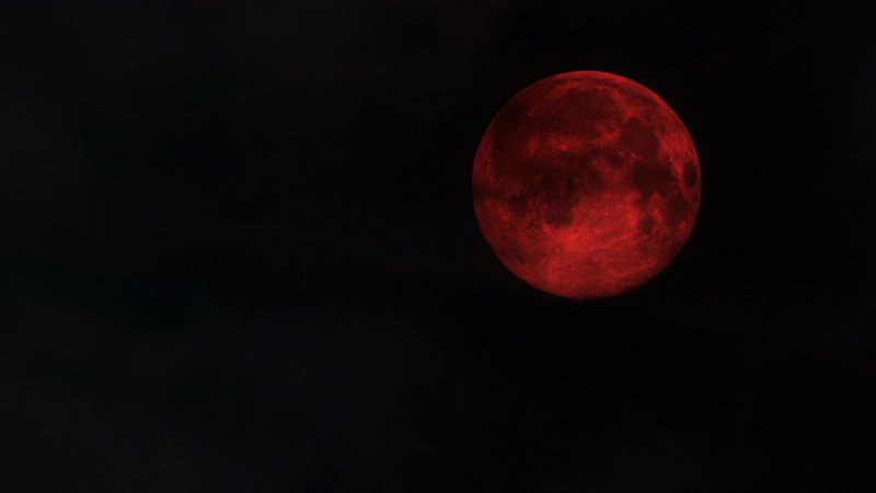 Красная Луна Эстетика