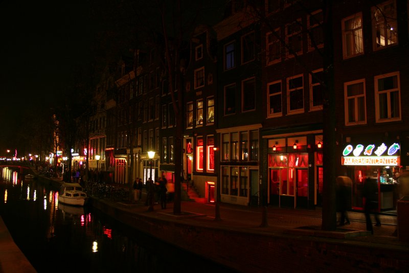 Улица красных фонарей Амстердам кофешоп