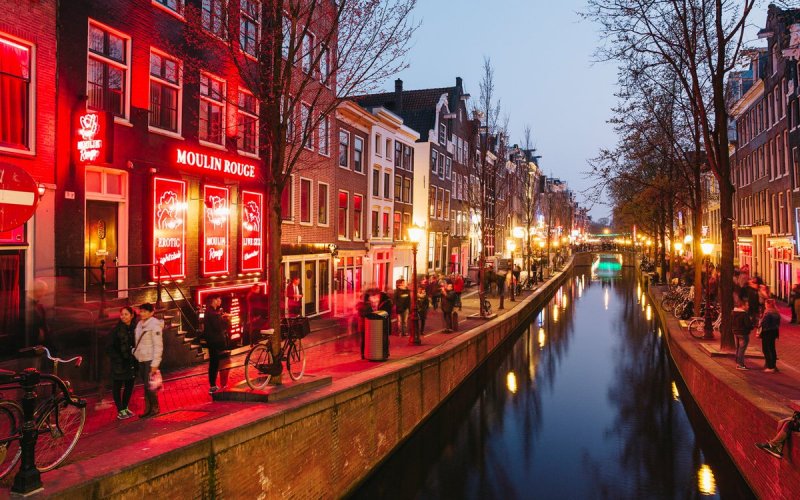 Улица красных фонарей Амстердам