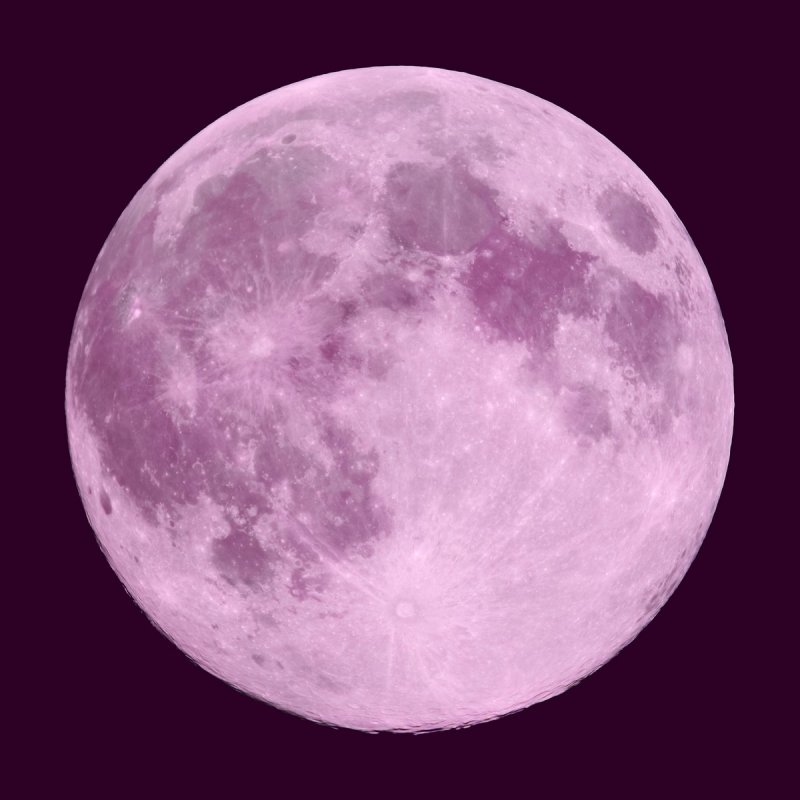 Луна в фиолетовом цвете