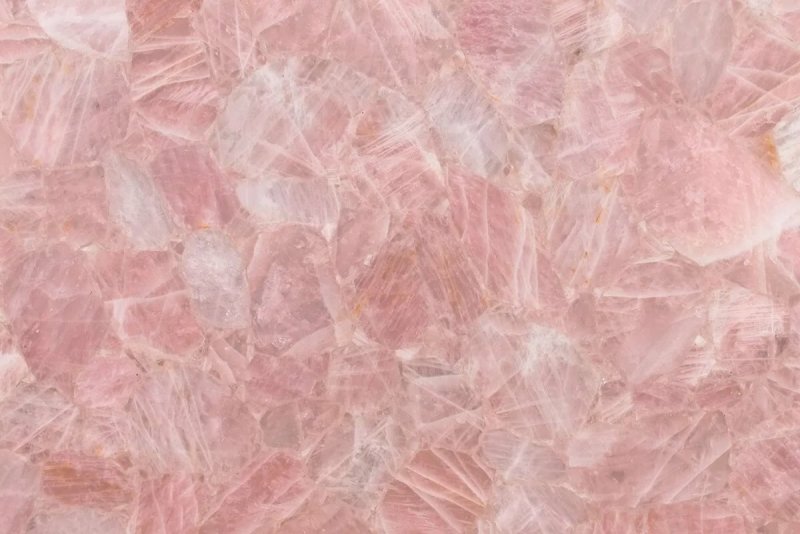 Розовый мрамор камень