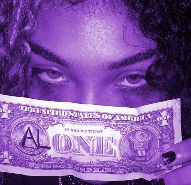 Деньги фиолетового цвета