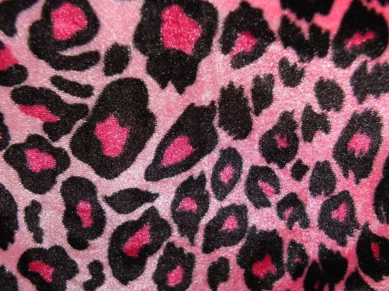 Розовый леопард фон
