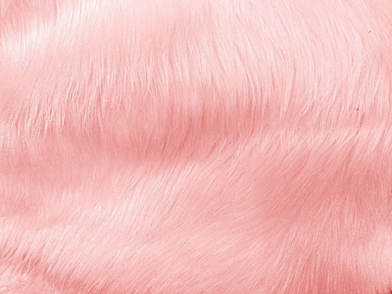 Нежно розовая шерсть