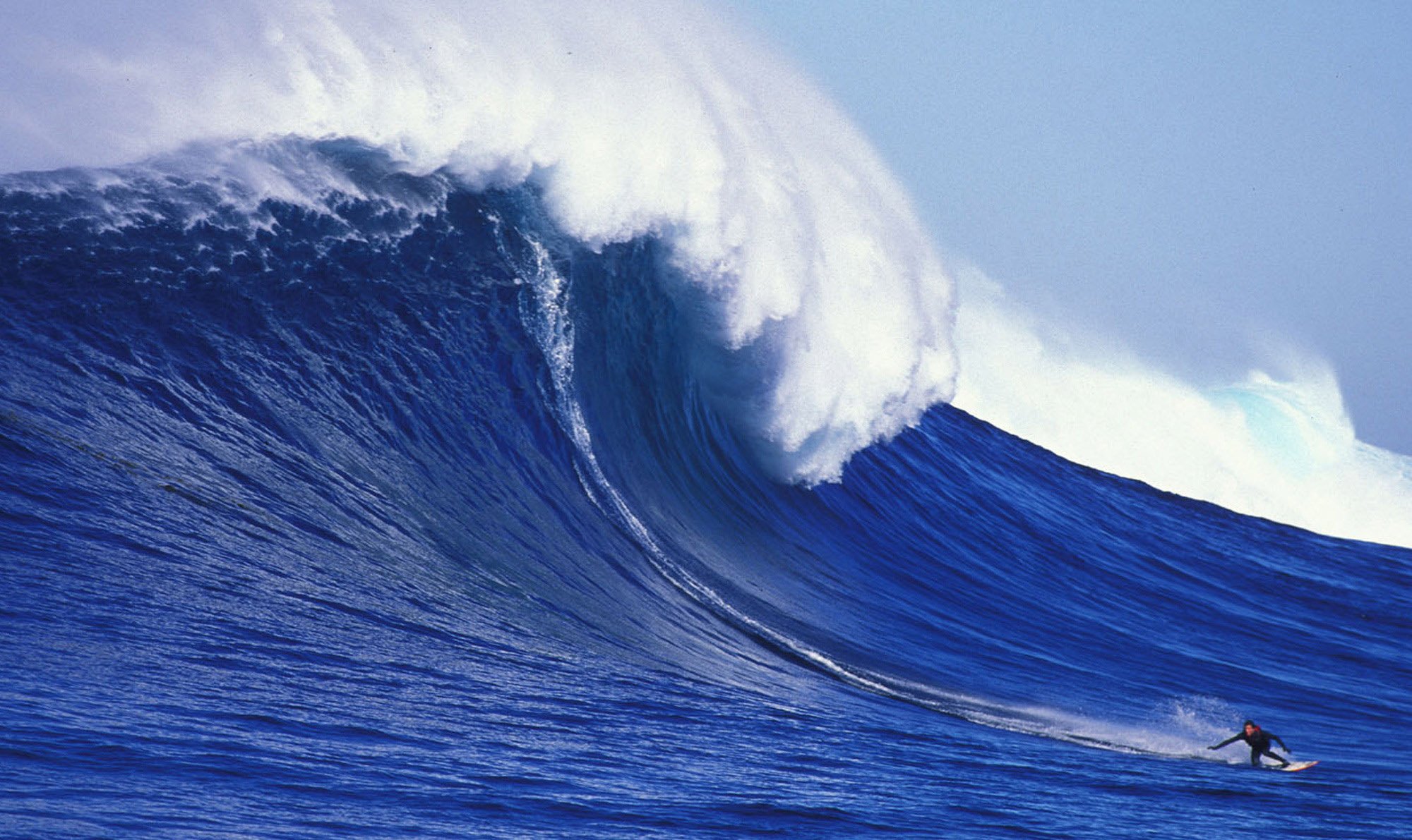 Тихий океан огромный. ЦУНАМИ серфинг. Тихий океан шторм ЦУНАМИ. Тихий океан шторм огромные волны ЦУНАМИ. ЦУНАМИ волны убийцы в тихом океане.