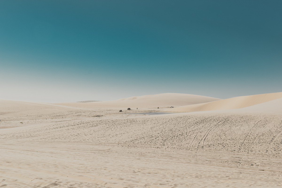 Пустыня ровная