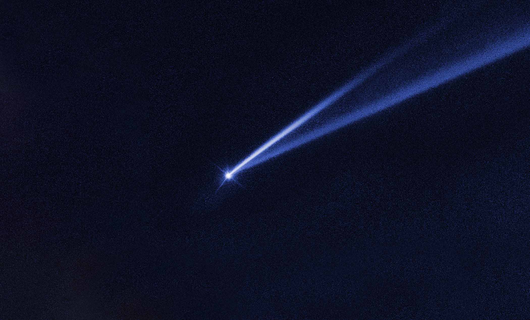 Комета Леонард химтрейлы