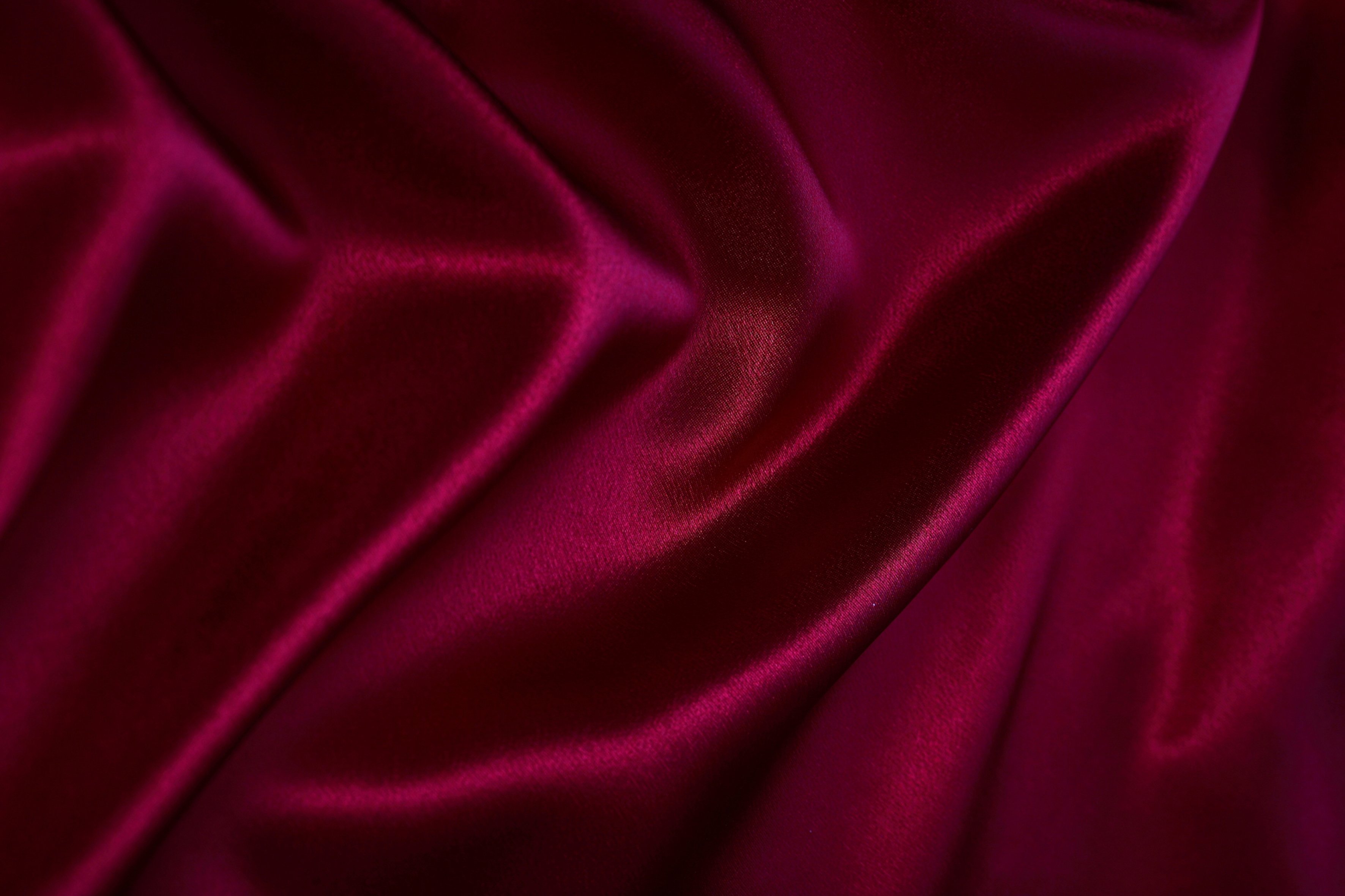 Материя складка. Пурпур Руэманна. Императорский пурпур. Тирский пурпур цвет. Королевский атлас ткань бордо.