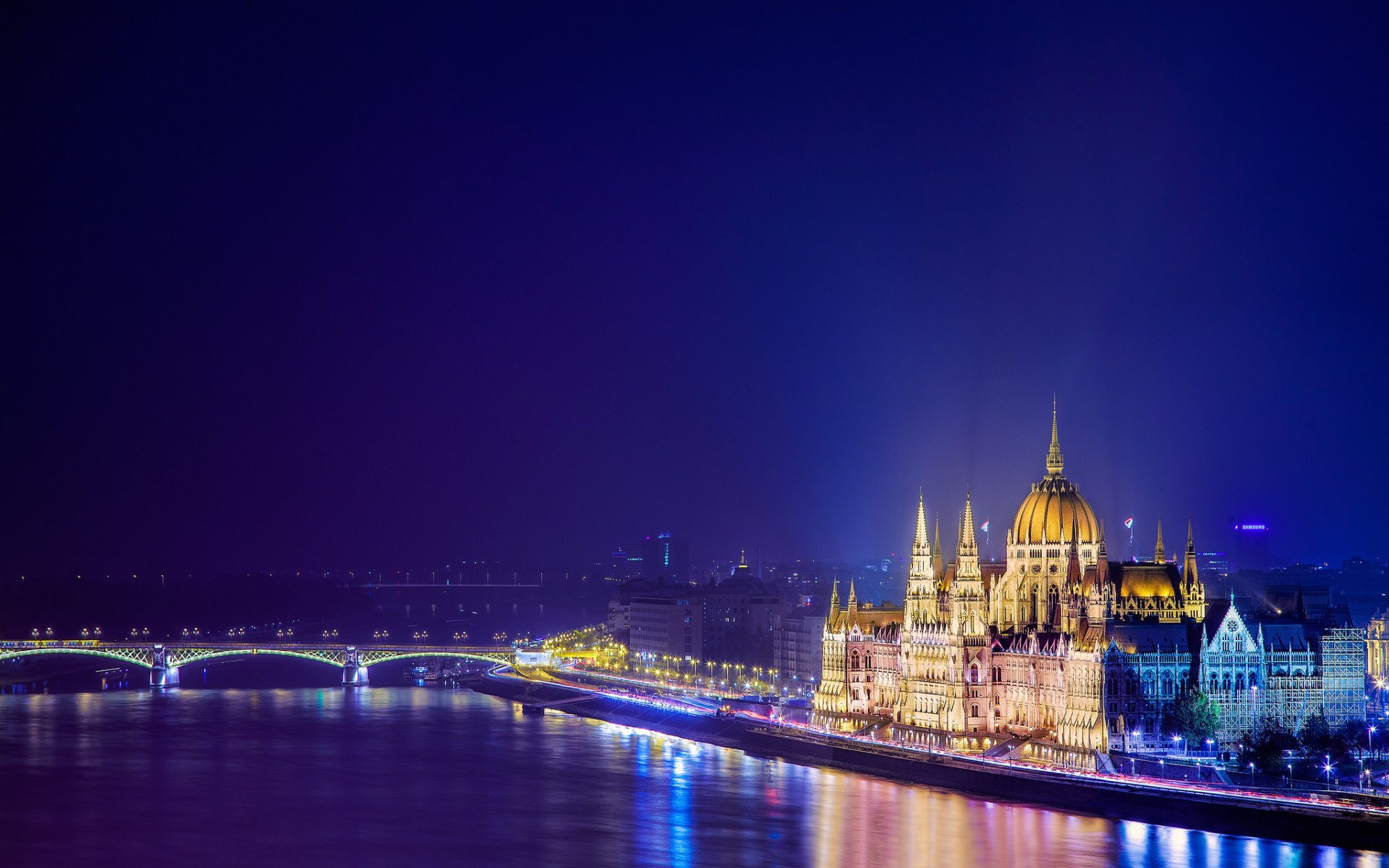 Ночной парламент в Будапеште