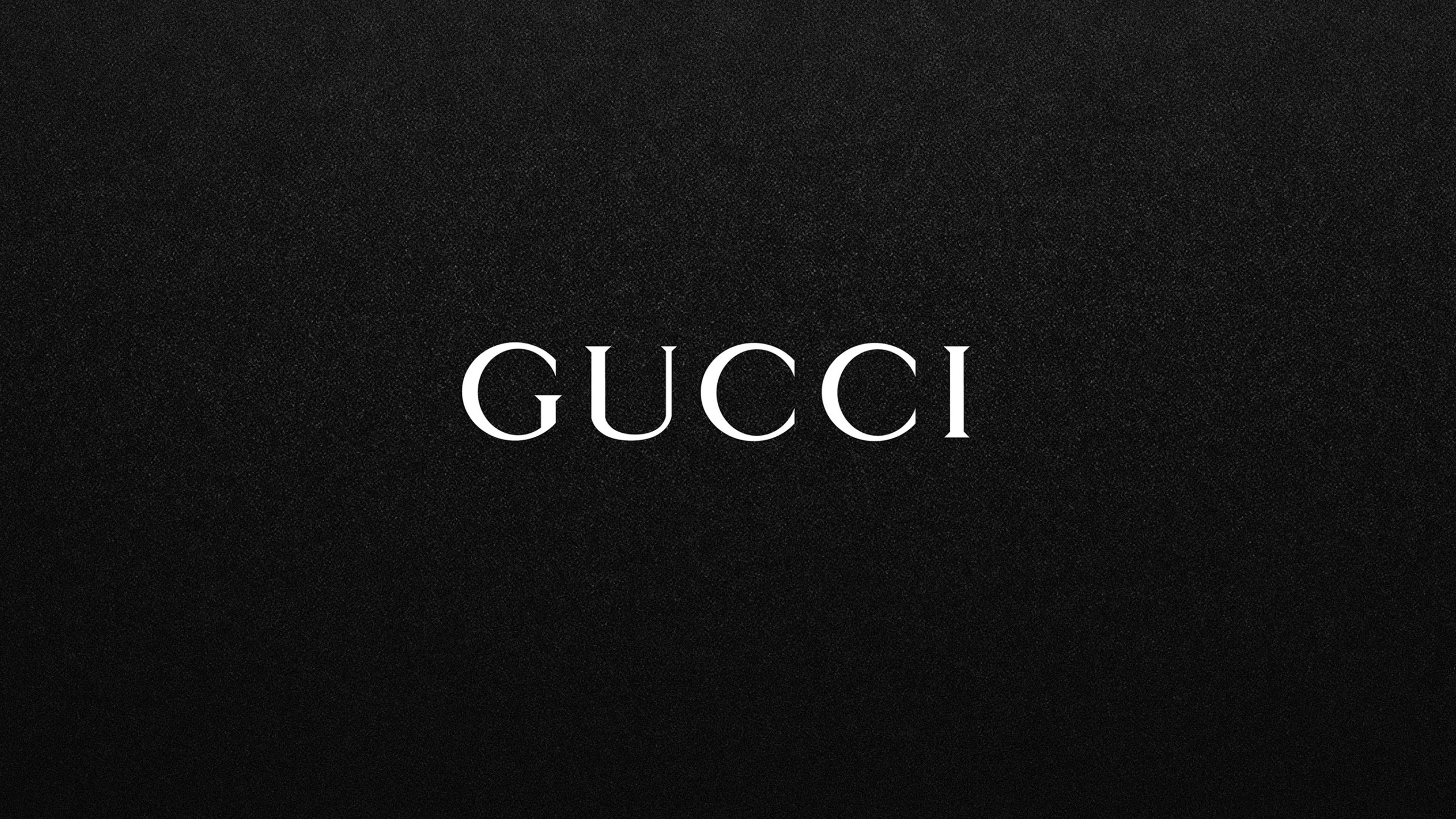 Gucci надпись