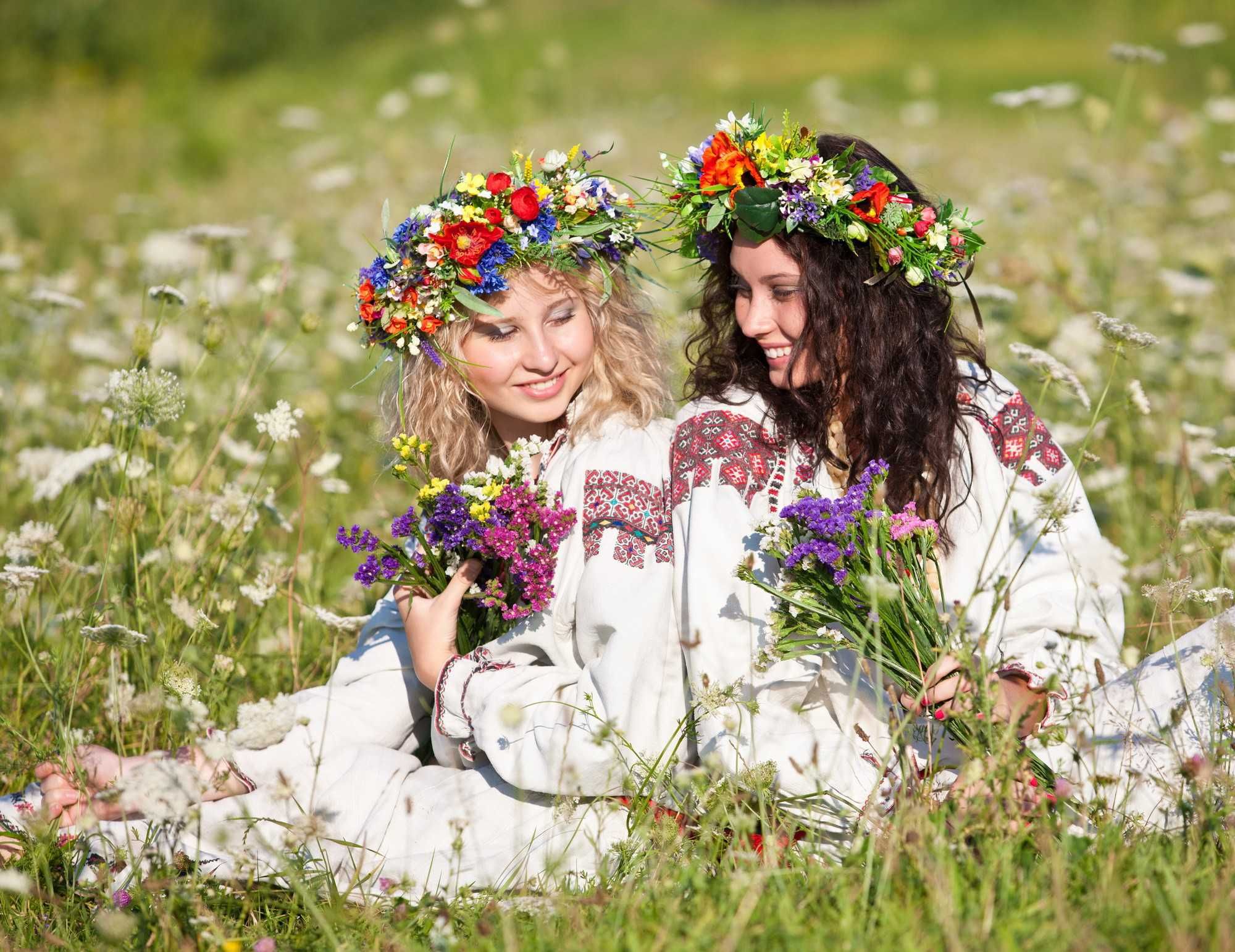 Русские девушки в венках