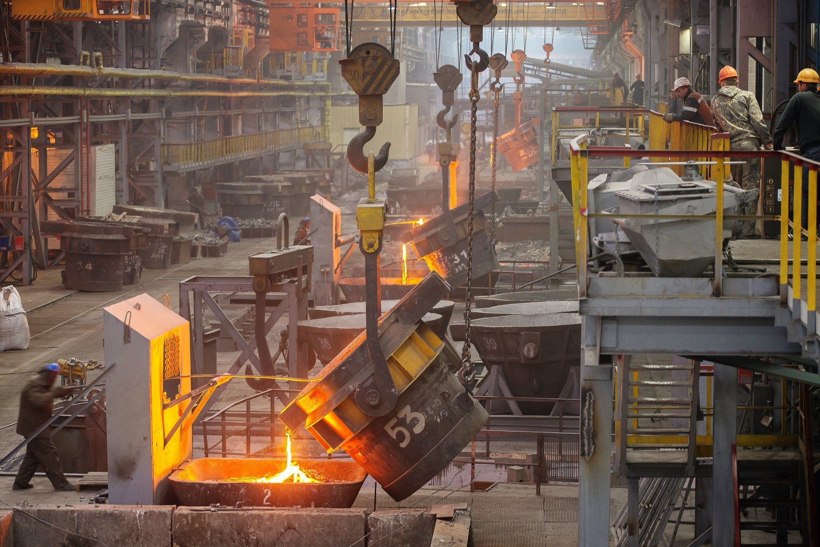 Литейный цех металлургического завода