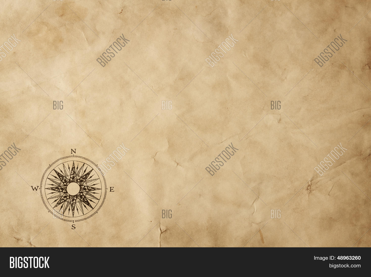 Старинная бумага с компасом