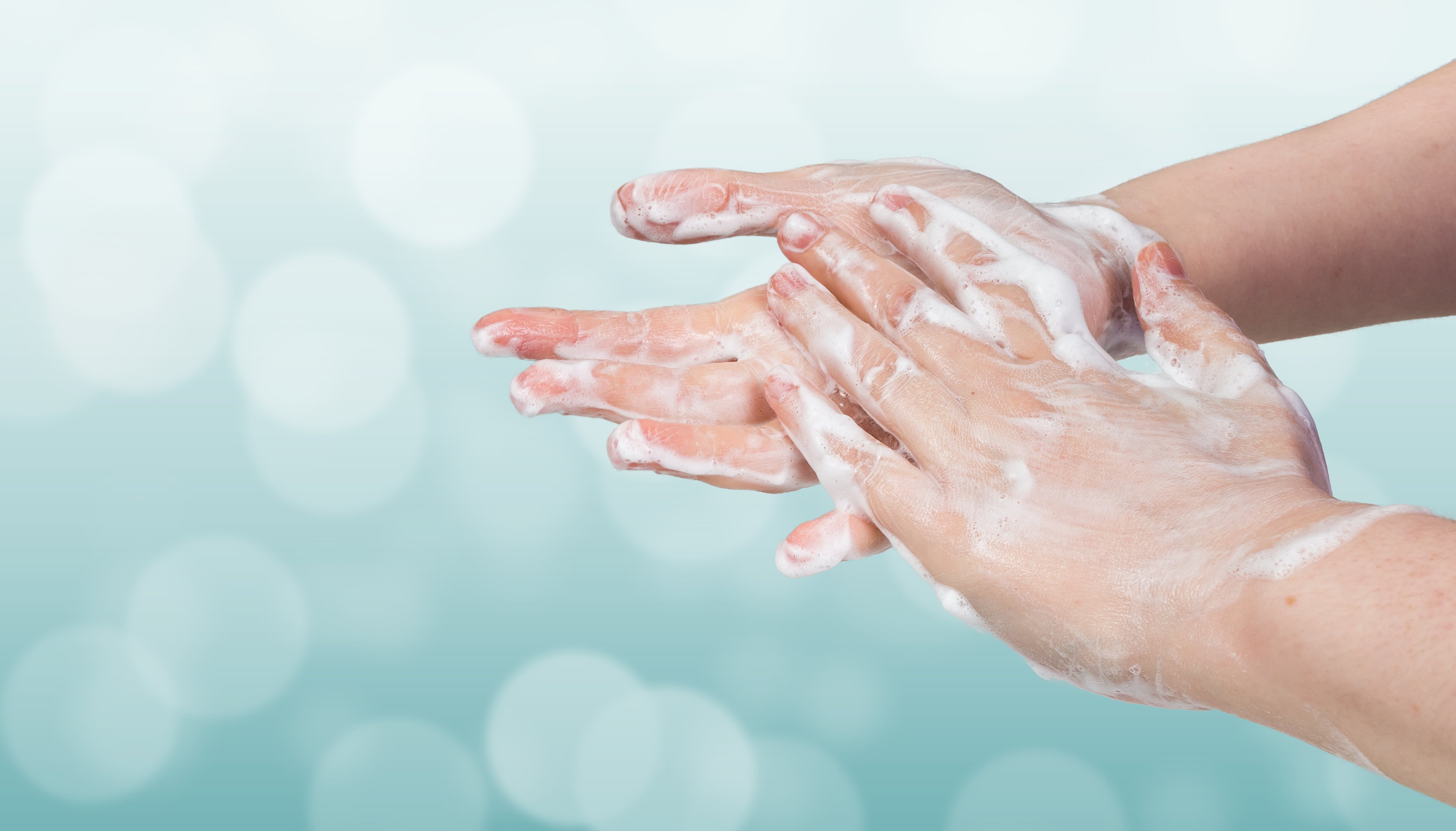 Гигиена мытья рук. Гигиена рук. Чистые руки. Руки в мыльной пене. Мыльные руки.